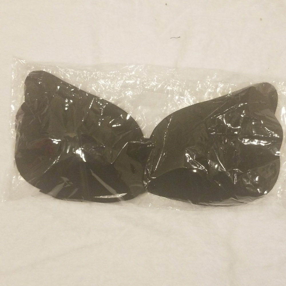 Cleaver contour strapless bra